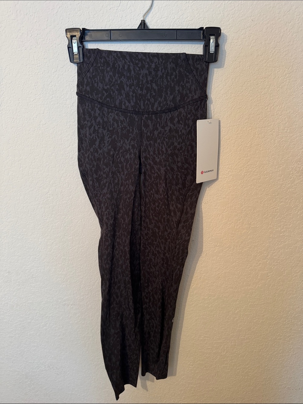lululemon base pace HR 25”Dark Charcoal Subtle Pattern Leggings size 2